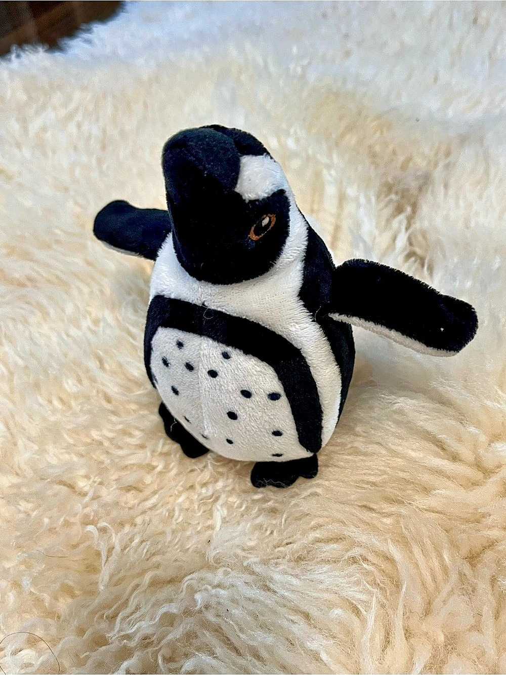 5In African Penguin plush Black & White Like New